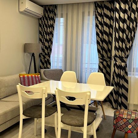 Taksim Devrim House Apartamento Istambul Exterior foto